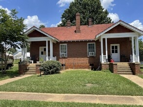 Building Photo - 605 Grier St