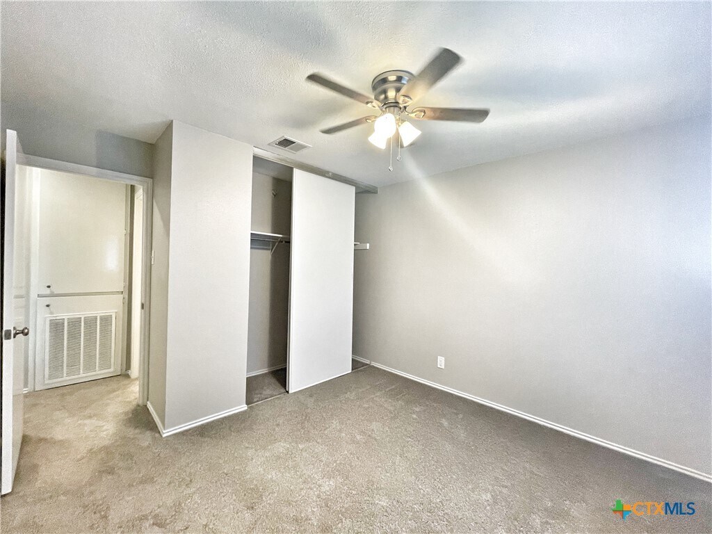 Primary Photo - 13031 Feather Ridge Dr