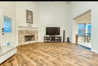 Building Photo - 7618 Blossommist Ln