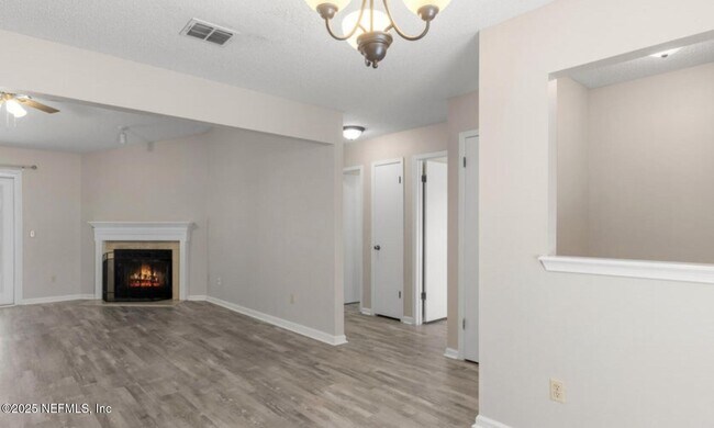 Foto del edificio - 10855 Rutherford Ct