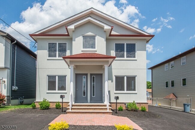 Foto del edificio - 33 Van Dyke St