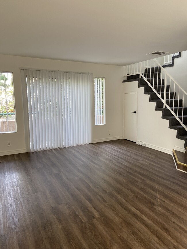 Foto del edificio - 6138 Afton Pl