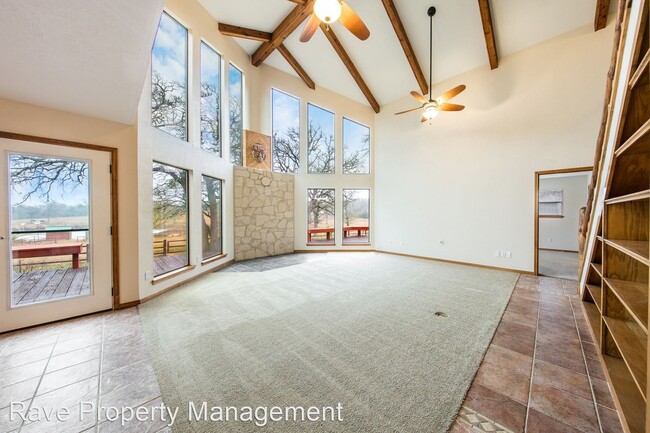 Building Photo - 4 br, 2 bath House - 1550 County Road 302