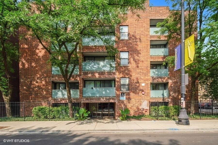 Primary Photo - 1721 N Halsted St