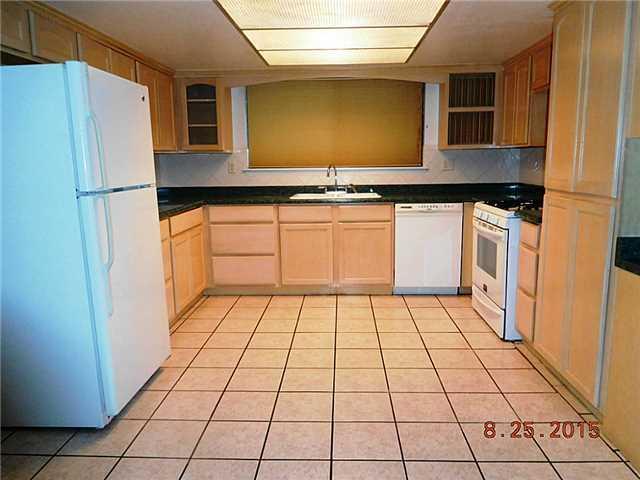 Building Photo - 10560 Crete Dr