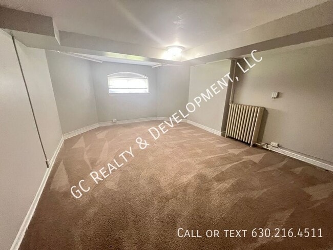 Foto del edificio - 5410 W Berteau Ave