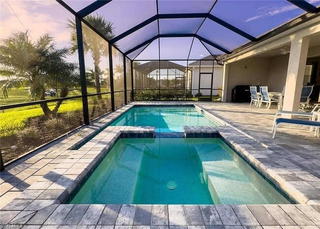 Foto del edificio - 5861 Sunningdale St