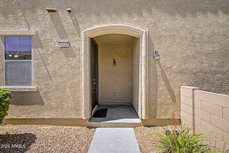 Building Photo - 1432 N 80th Dr