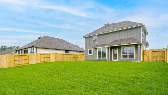 Building Photo - 1002 Tomball Downs Dr