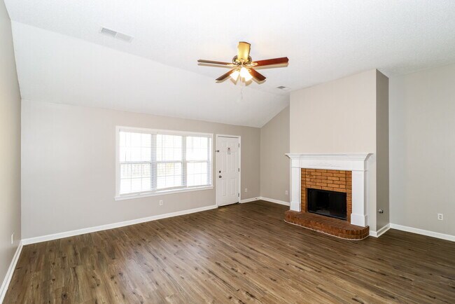 Building Photo - 9292 Tamhaven Dr