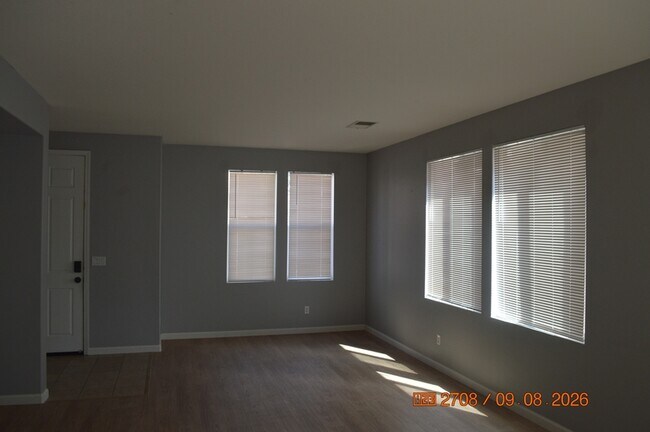 Foto del edificio - 5305 Cottage Cove Dr