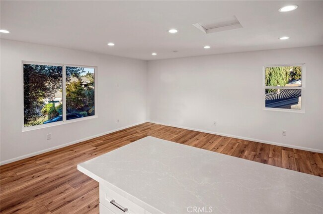 Building Photo - 4320 Forest Oaks Dr