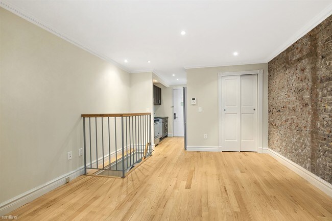 Foto del edificio - 344 E 85th St