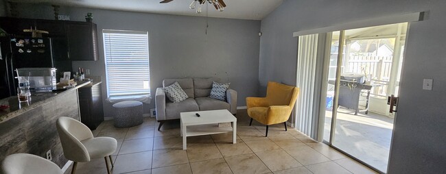 Building Photo - 7338 Marseille Cir