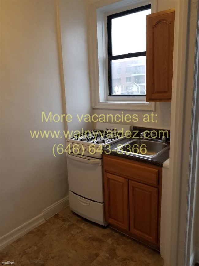 Building Photo - 2 br, 1 bath  - 2184 Barnes Ave
