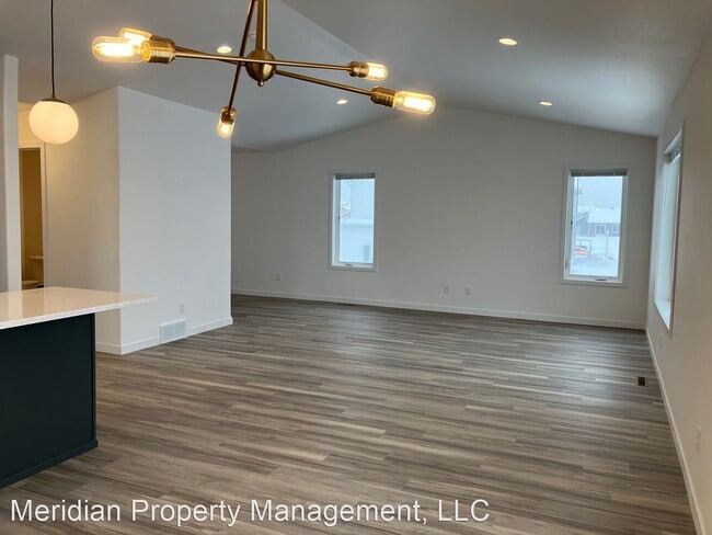 Foto del edificio - 3 br, 2 bath House - 4978 37th Ave S