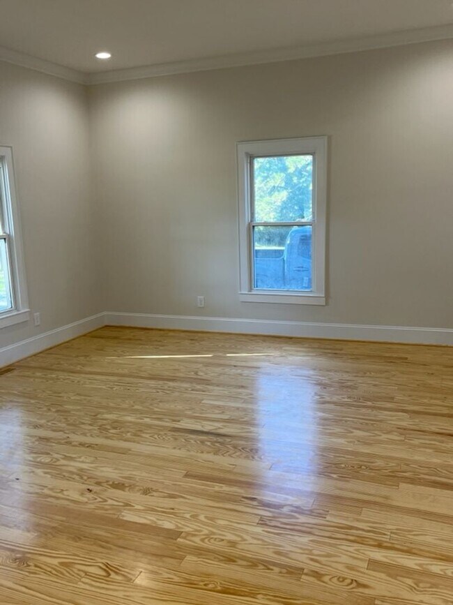 Foto del edificio - Modern Farmhouse for Rent in Browns Summit NC