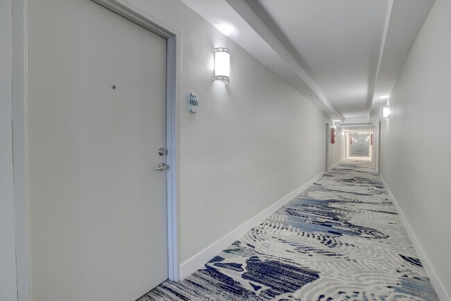 Foto del edificio - 3000 S Ocean Dr
