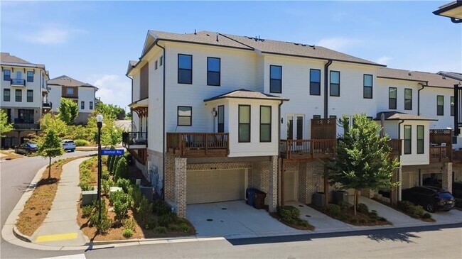 Foto del edificio - 316 Olmstead Wy