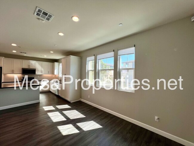 Building Photo - 3555 E Delight Paseo