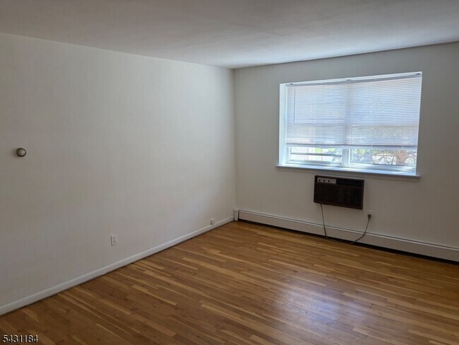 Foto del edificio - 199 N Beverwyck Rd
