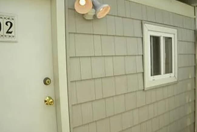 Photo - 4402 Locust Point Dr House