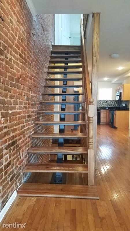 Building Photo - 2 br, 1.5 bath Townhome - 26 N Kenwood Ave