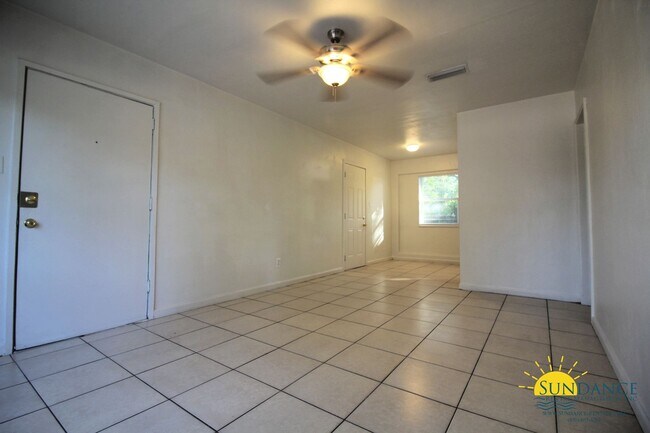 Building Photo - Beautiful 3 Bedroom Home in Fort Walton Beach