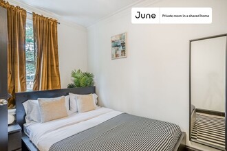 Building Photo - Room in Shared 5 bed/2 bath home in Woodley Park