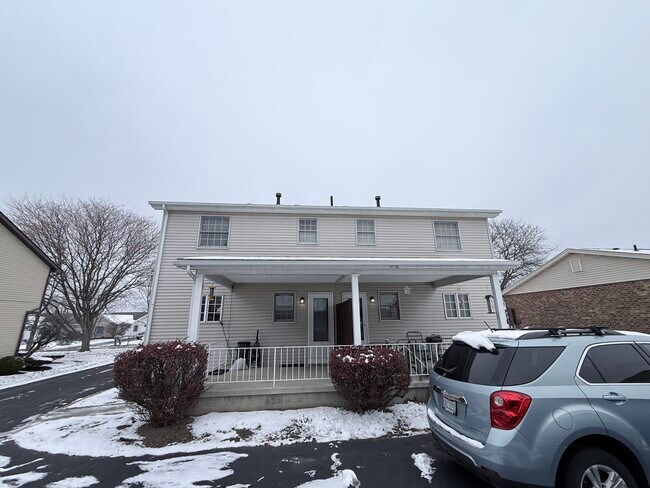 Foto del edificio - 5885 Callaway Cir