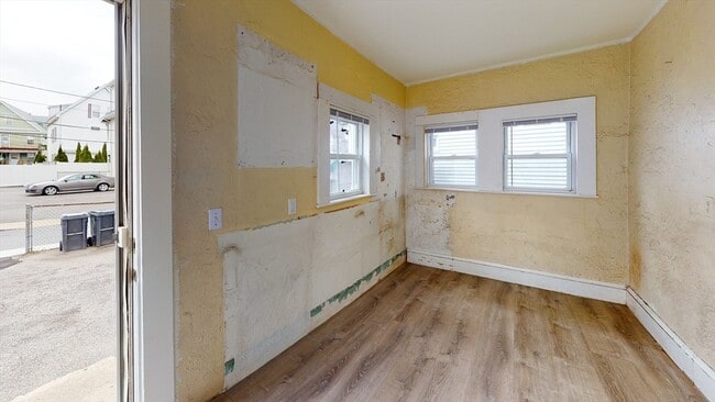 Building Photo - 14 Kelley Ct