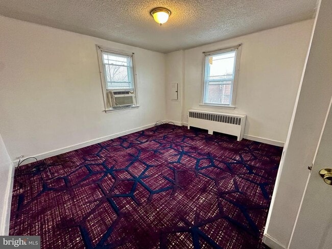 Foto del edificio - 3236 Guilford St