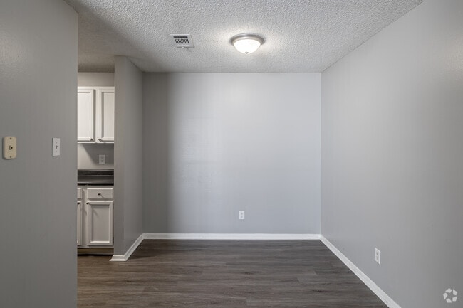 2HAB, 2BA - 1,056 ft² - Área de comedor - The Grove on Brockington