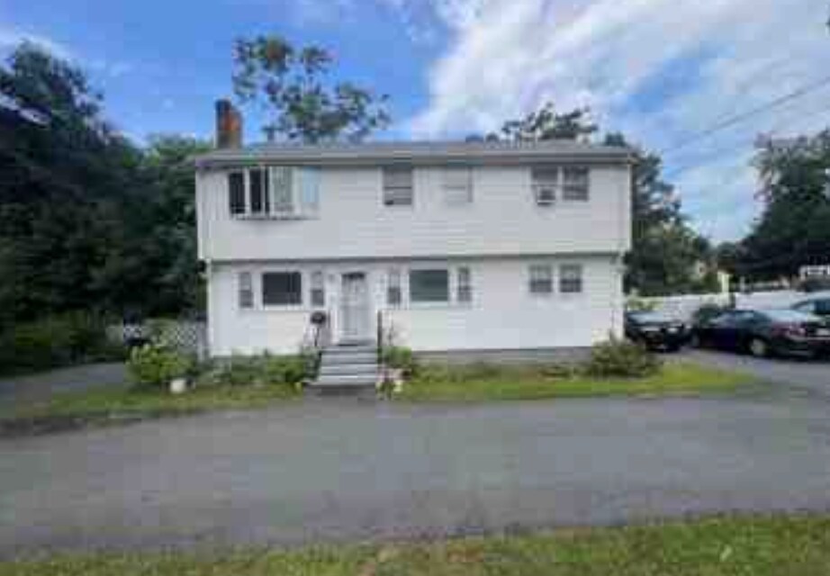 Foto principal - 167 Main St