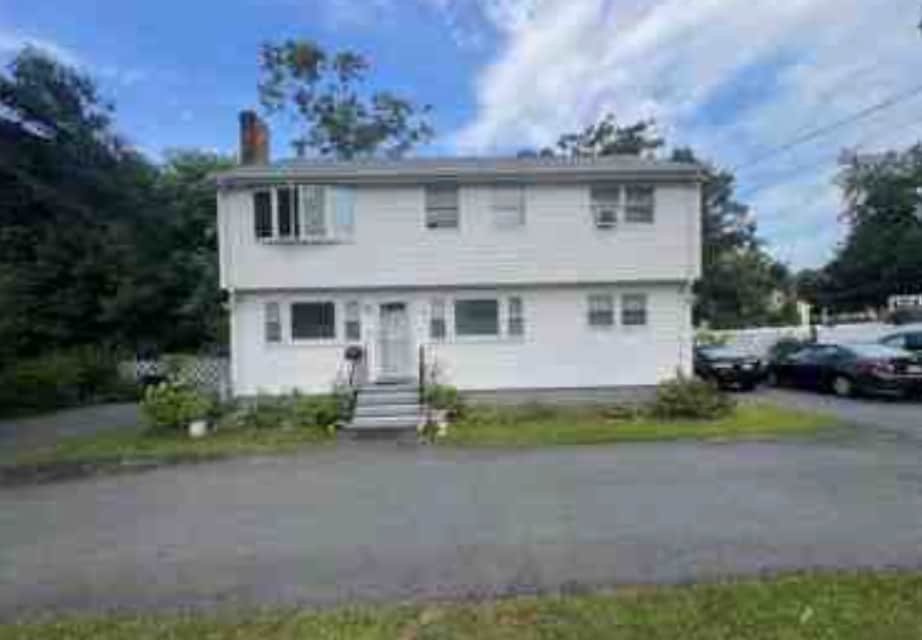 Primary Photo - 167 Main St