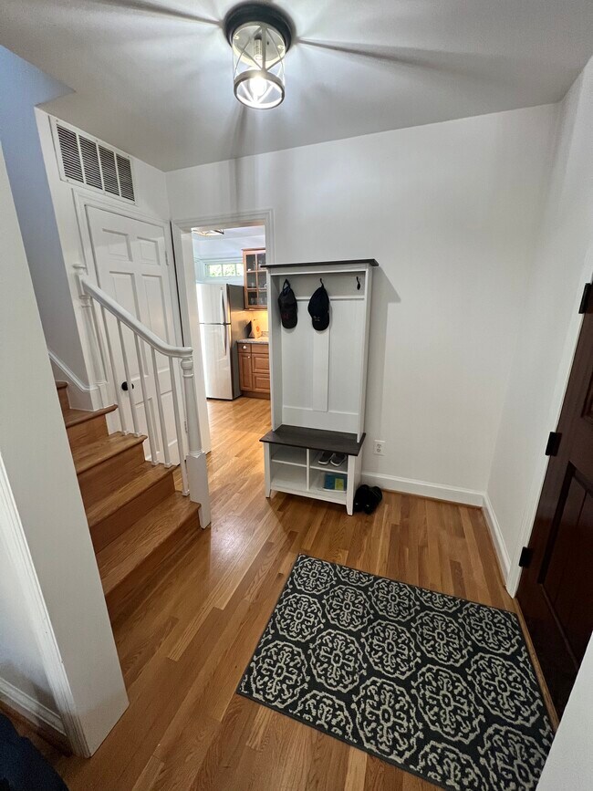 Foto del edificio - 4726 Sedgwick St NW
