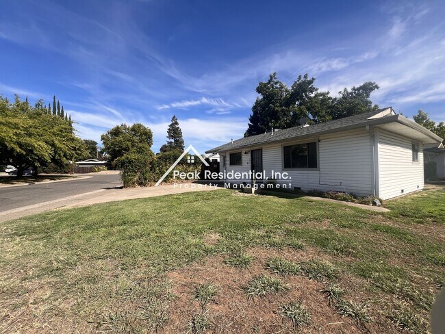 Foto del edificio - 5546 Cranbrook Way