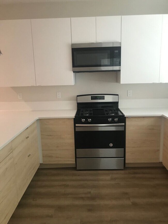 Foto del edificio - Temp 210