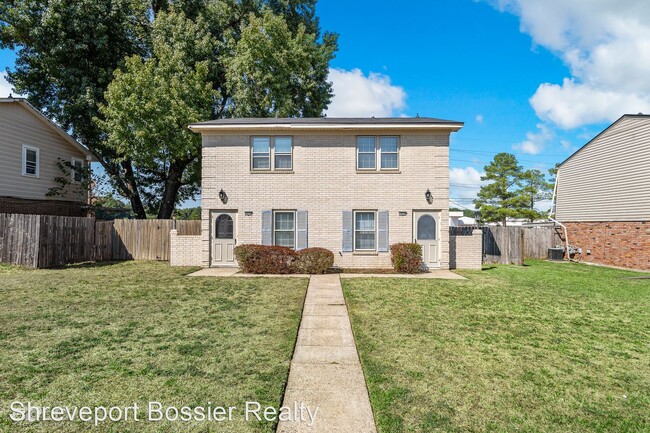 Building Photo - 2 br, 1.5 bath House - 2832 Mackey Ln