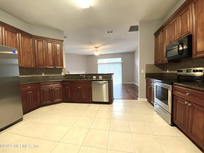 Building Photo - 12976 Chets Creek Dr S