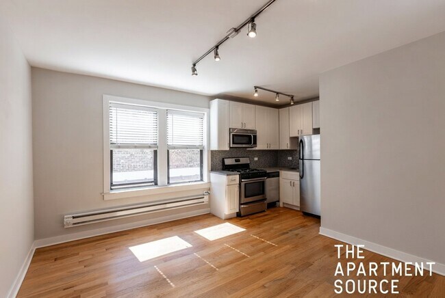 Foto del edificio - 2420 N Kedzie Blvd