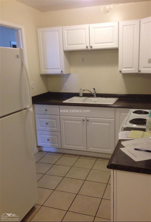 Primary Photo - 835 F St