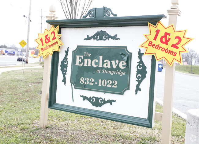 Foto del edificio - The Enclave at Stoneyridge