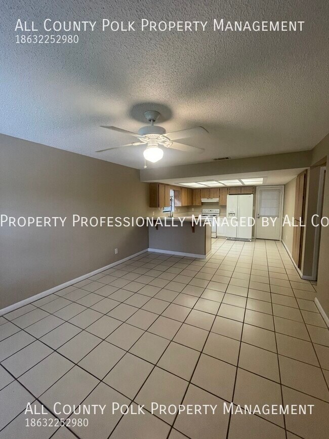 Building Photo - Delightful 2 Bedroom Duplex For Rent in So...