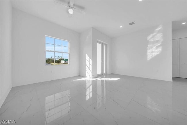 Foto del edificio - 3310 11th St W