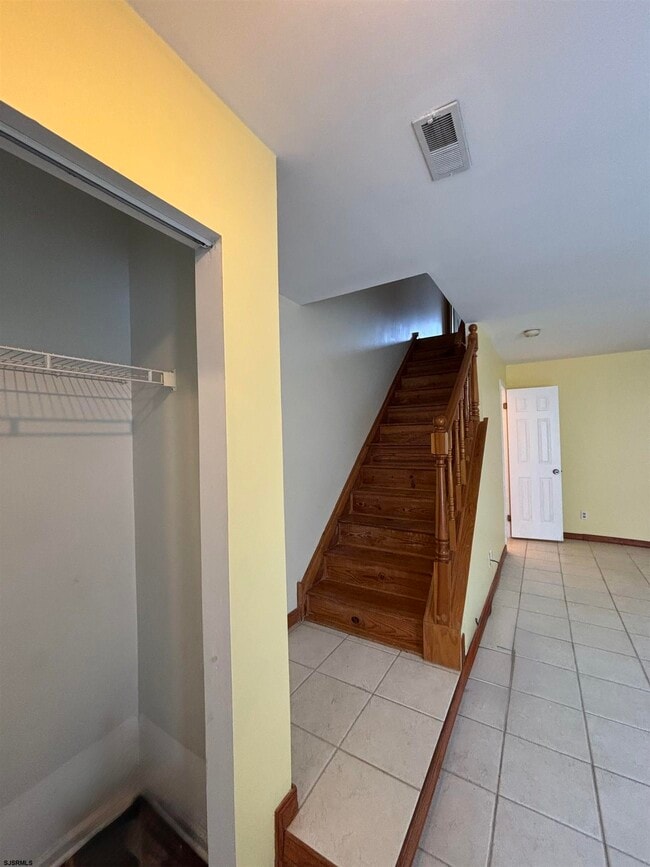 Building Photo - 5120 Radnor Ct