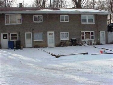 Primary Photo - 1636 Squire St