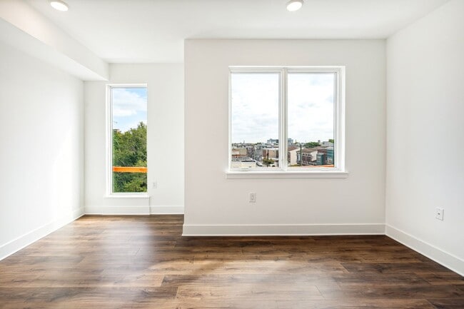 Interior Photo - 1701 Federal - Olo