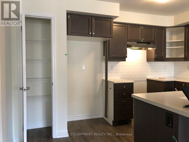 Photo du bâtiment - 888 Cactus Point