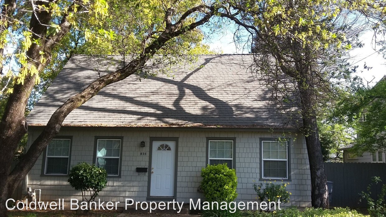 Primary Photo - 2 br, 2 bath House - 835 Lakeview Drive